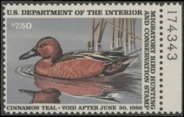 Picture of RW52 1985 Duck Stamp  MLH Fine