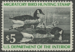 Picture of RW43 1976 Duck Stamp  Unsigned F-VF